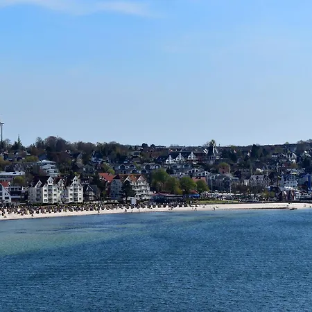 Near The Waterfront Appartement *